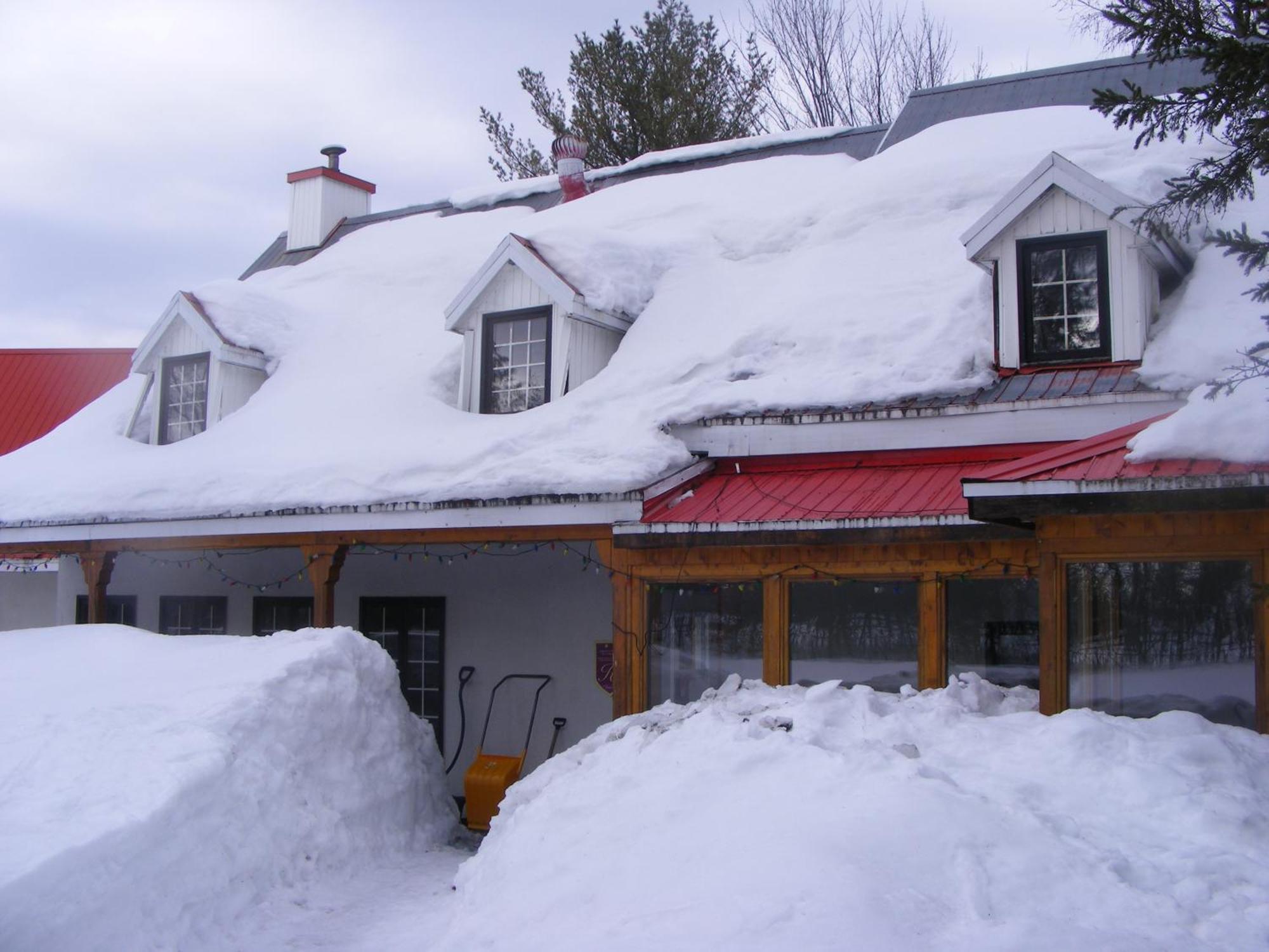 Auberge La Seigneurie Valcartier Saint-Gabriel-De-Valcartier Εξωτερικό φωτογραφία